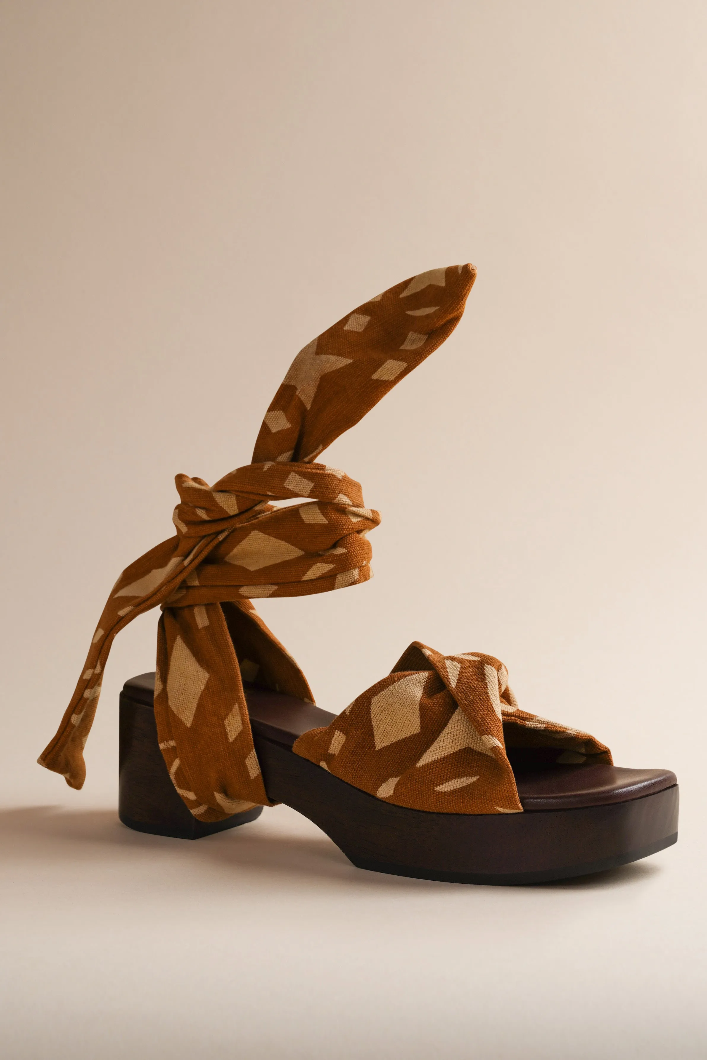 Balabou Sandal in Sahara