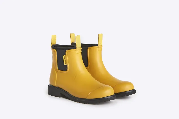 Bobbi Gumboot | Mustard & Black (Enhanced Traction)