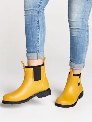 Bobbi Gumboot | Mustard & Black (Enhanced Traction)