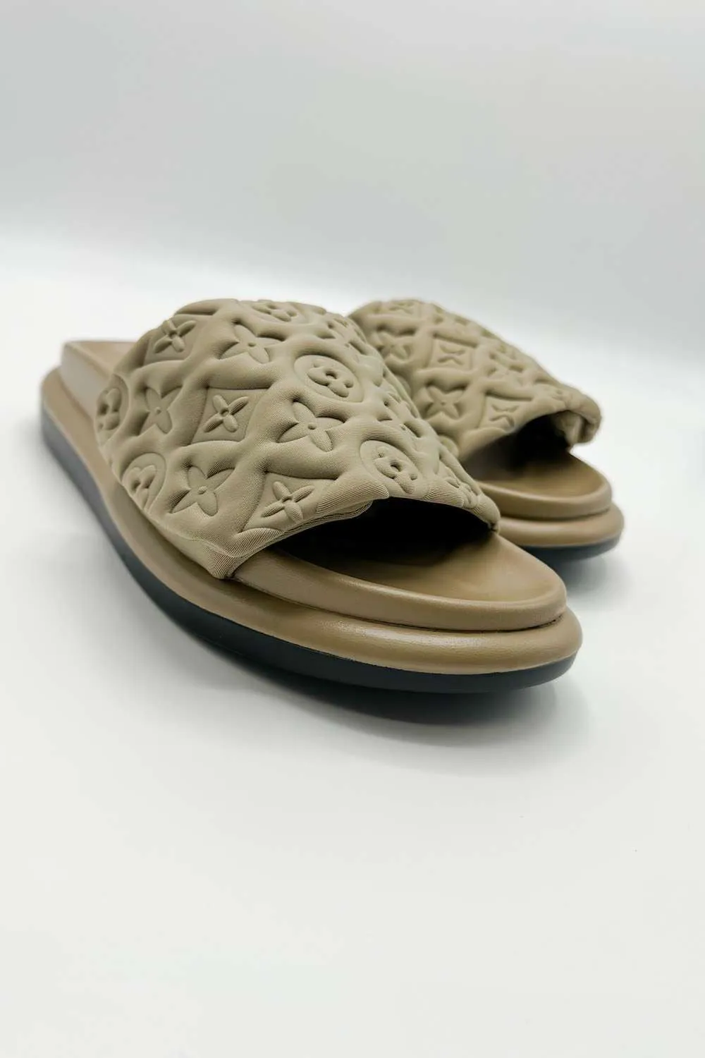 Cornie Patterned Band Sliders in Khaki