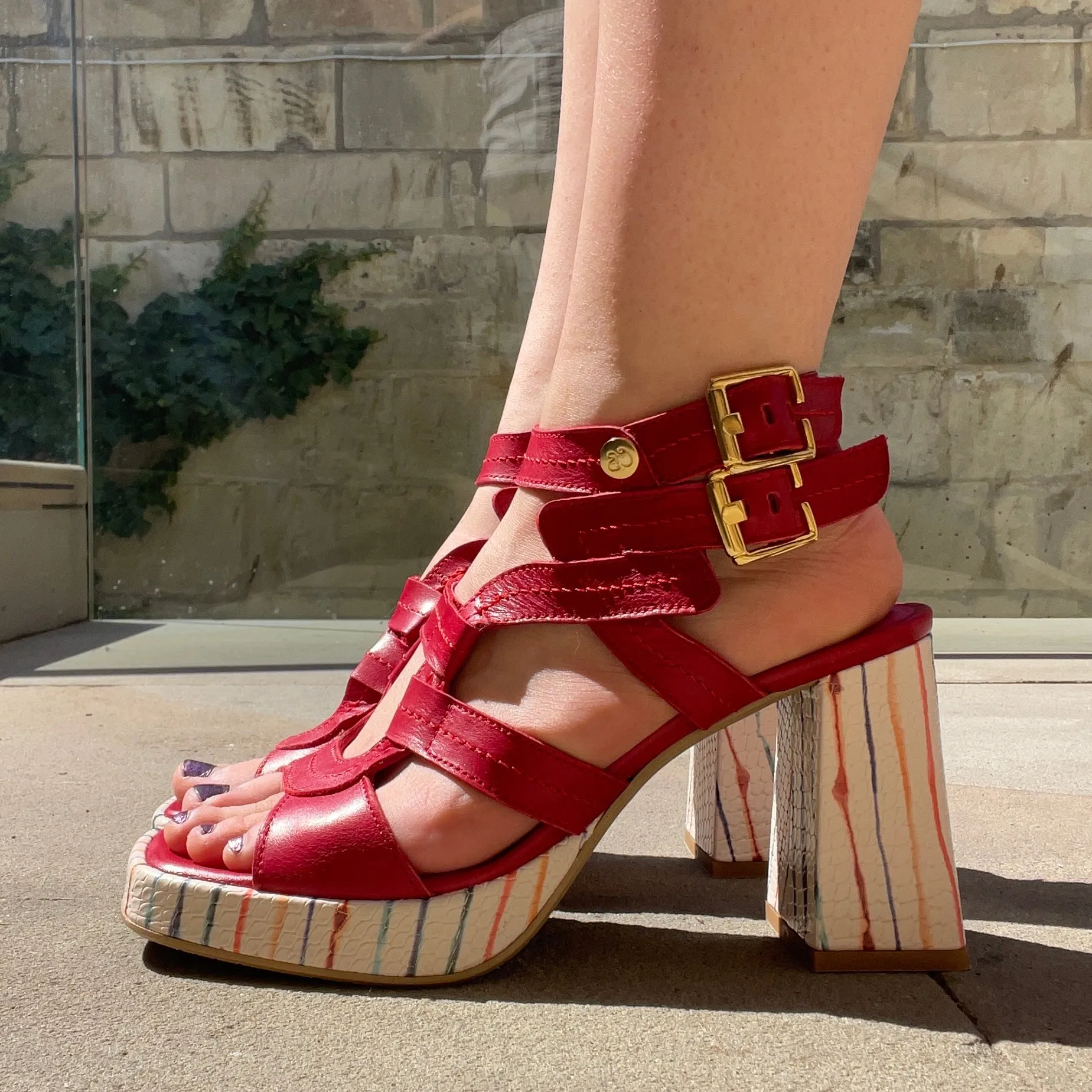 Etoile- Red platform heel