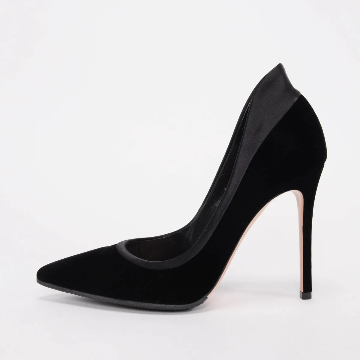 Gianvito Rossi Black Velvet Tuxedo 105 Pumps 40