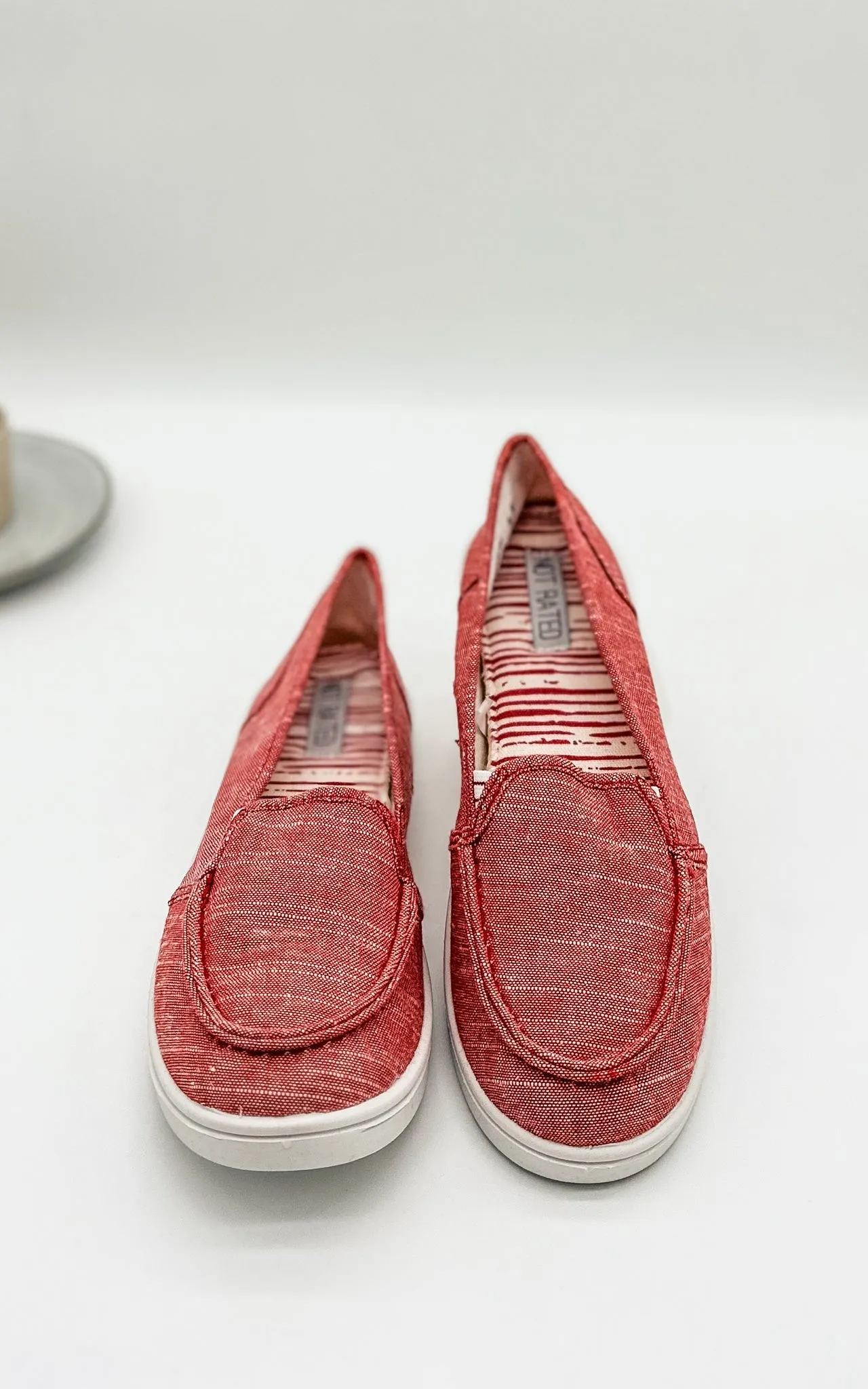 Mackerel Sneaker in Red