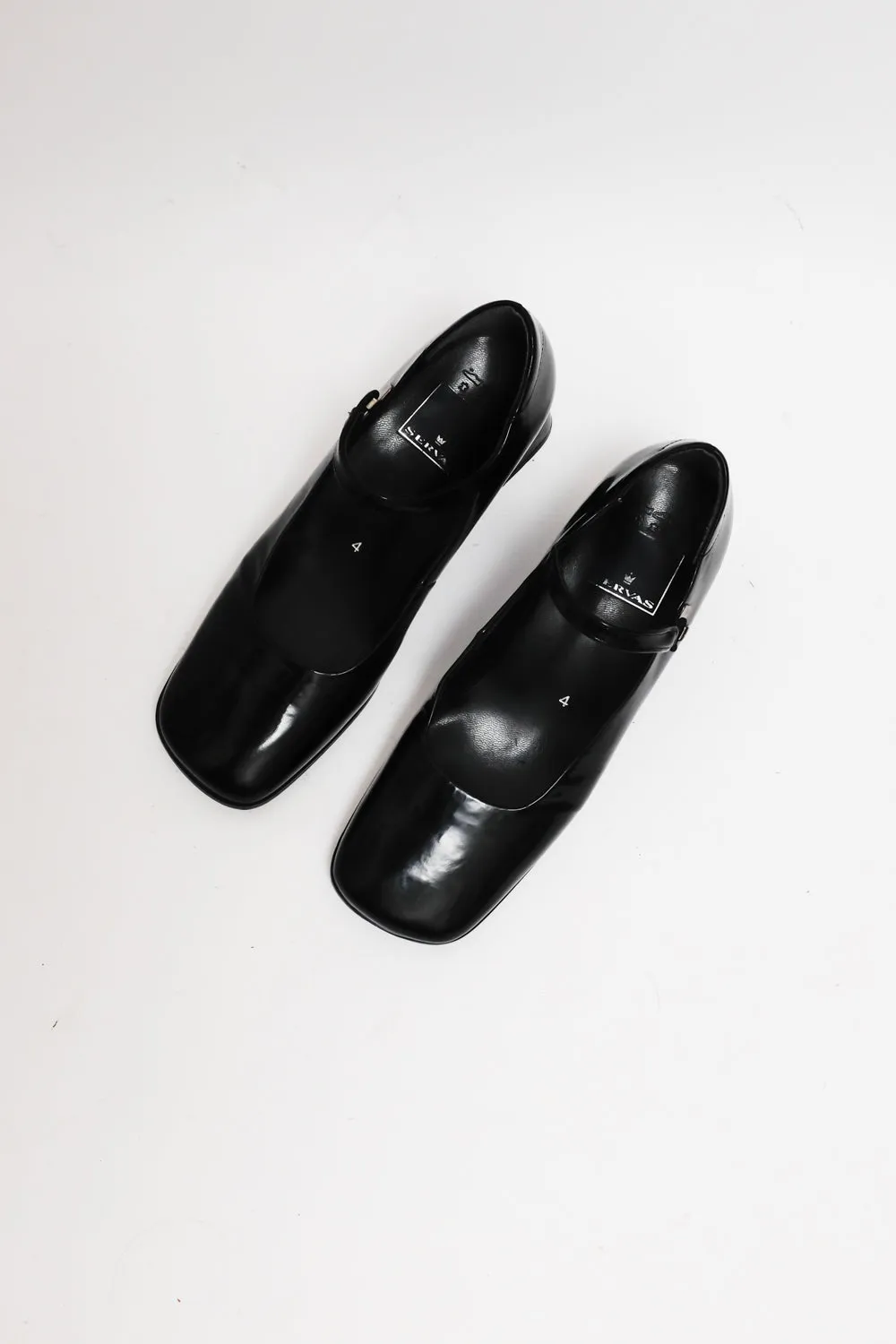 MARY JANE BLACK PATENT LEATHER SHOES 37