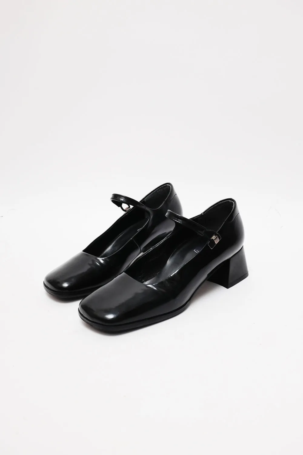 MARY JANE BLACK PATENT LEATHER SHOES 37