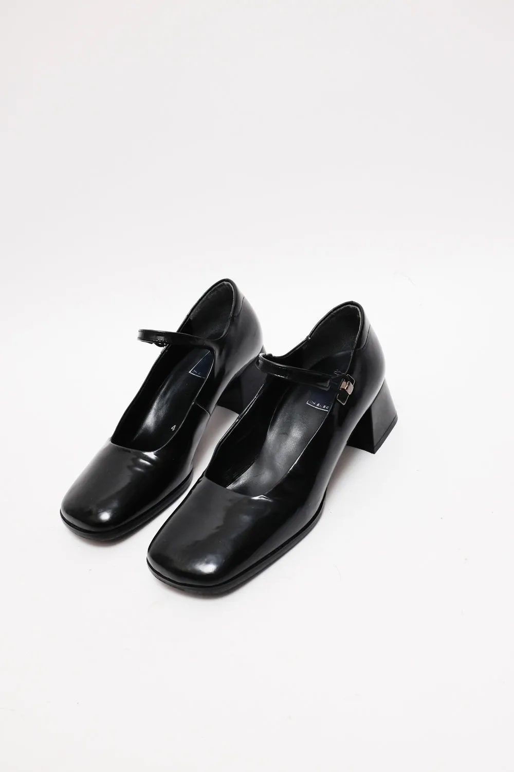 MARY JANE BLACK PATENT LEATHER SHOES 37