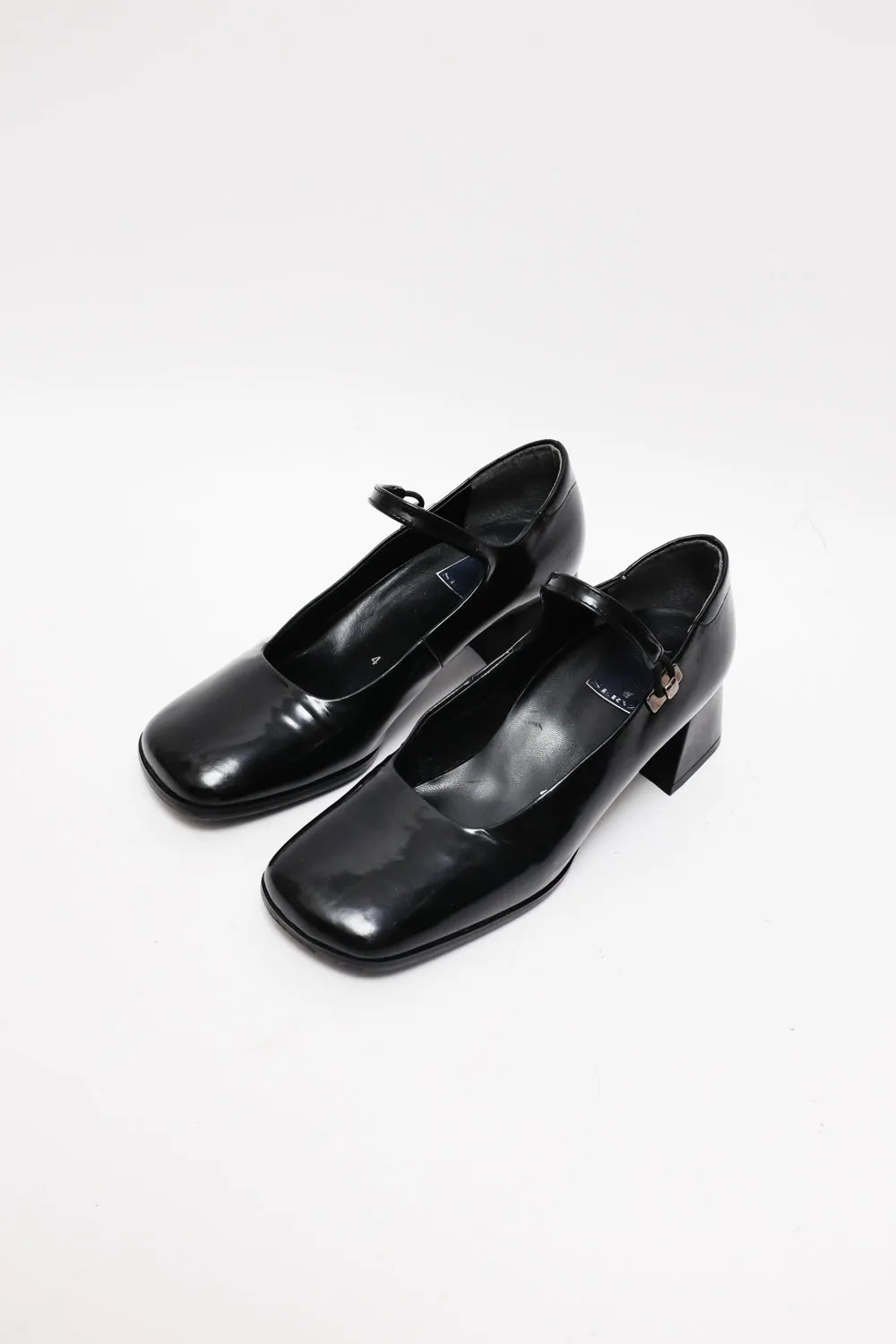 MARY JANE BLACK PATENT LEATHER SHOES 37